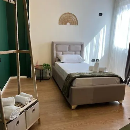 Emilio's Astir Appartement